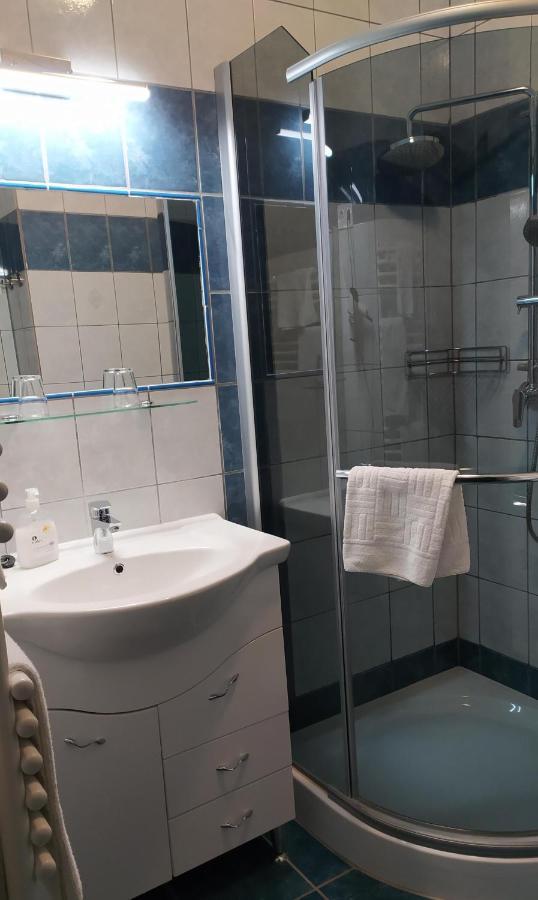 Bacchus Panzio Bed and Breakfast Έγκερ Εξωτερικό φωτογραφία