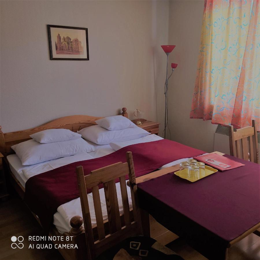 Bacchus Panzio Bed and Breakfast Έγκερ Εξωτερικό φωτογραφία
