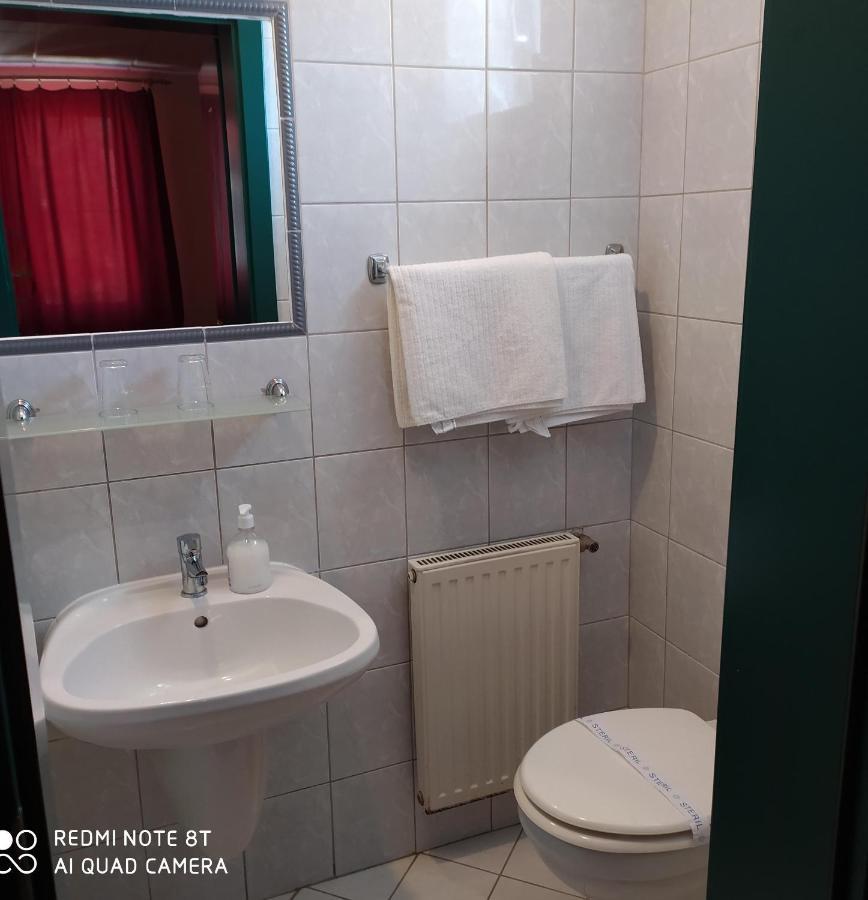 Bacchus Panzio Bed and Breakfast Έγκερ Εξωτερικό φωτογραφία