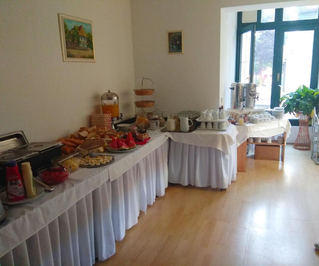 Bacchus Panzio Bed and Breakfast Έγκερ Εξωτερικό φωτογραφία